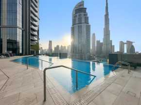 Burj View Infinity Pool - Dubai Mall Connection